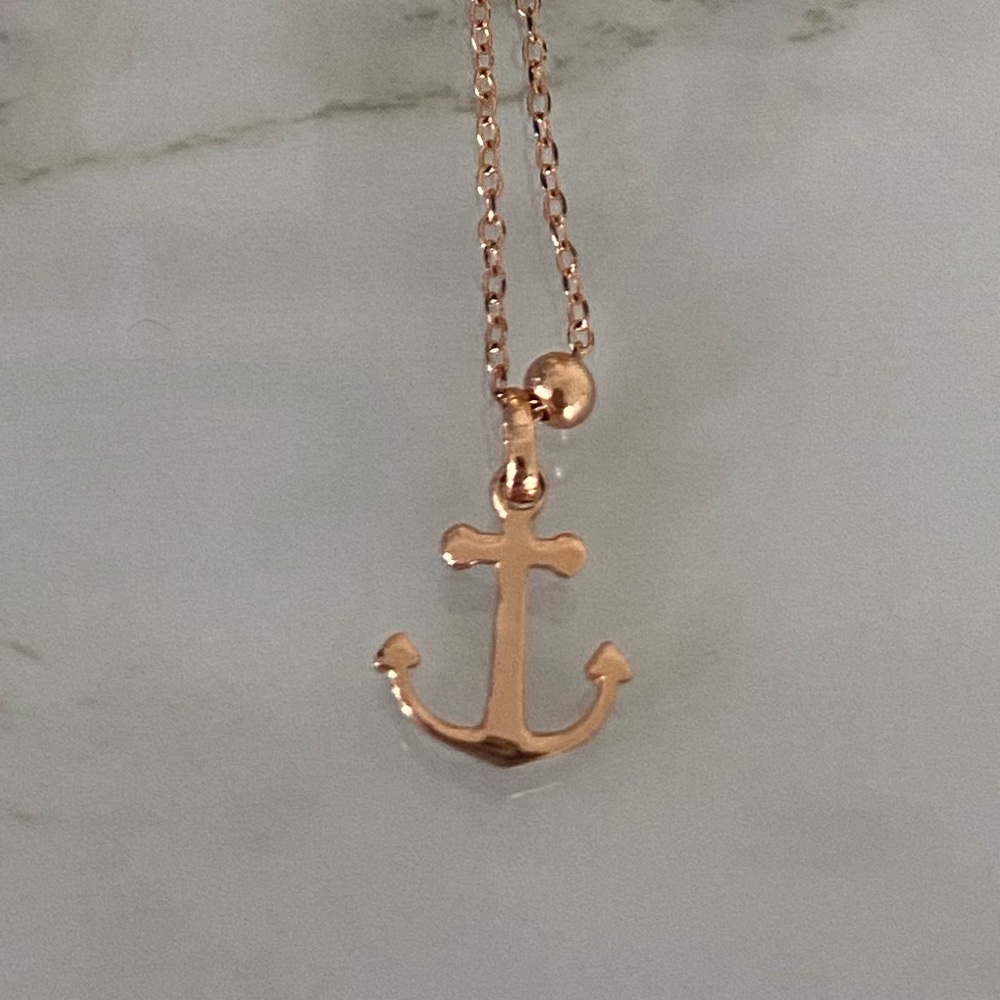 Rose gold anchor necklace
